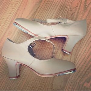 Capezio High Heel Tan Tap Shoes Size 5M